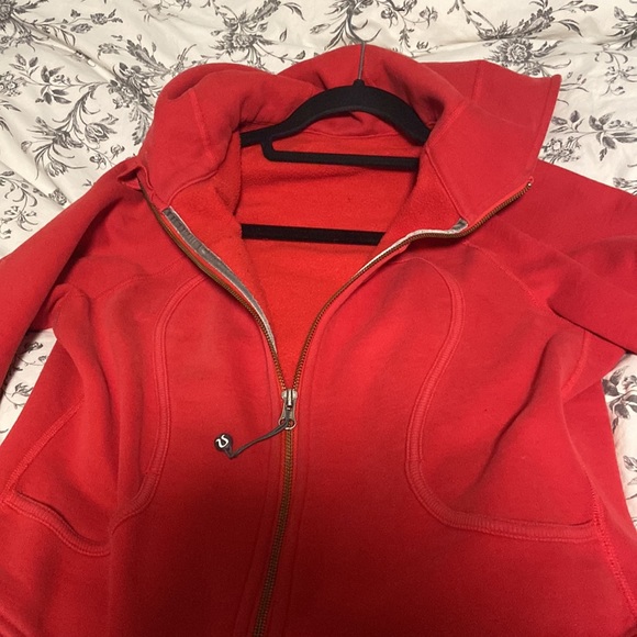 Retro cherry red scuba, worn, but quality is still good - Picture 4 of 4